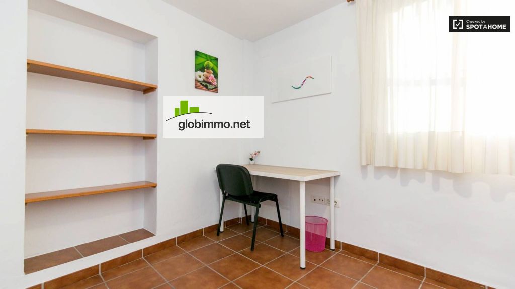 Quarto privado Granada, Calle Alpargateros Baja, Quarto confortável em apartamento em San Ildefonso, Granada