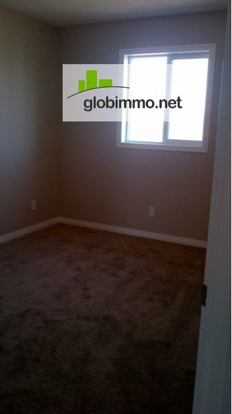 House Calgary, Skyview Ranch Blvd, House rooms for rent