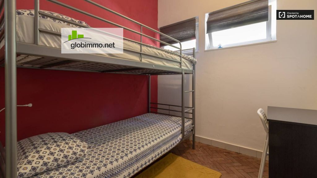 Chambre confortable dans une maison de 6 chambres à Oeiras, Lisbonne, Av. Infante Dom Henrique 129, 2730-101, Portugal, 2730-101 Lisbon