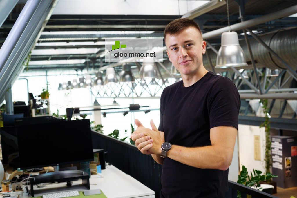 Adam kolek specialista na email marketing Bitcoin