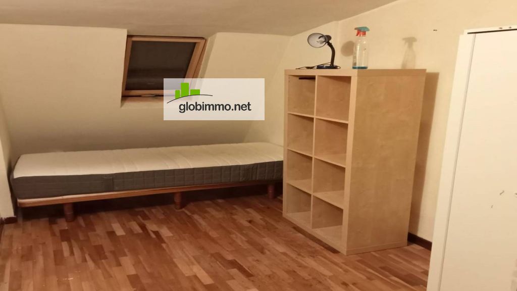 Prywatny pokój Madrid, C/ Blanca, Pokoje do wynajęcia w 4-pokojowym mieszkaniu w Las Rozas