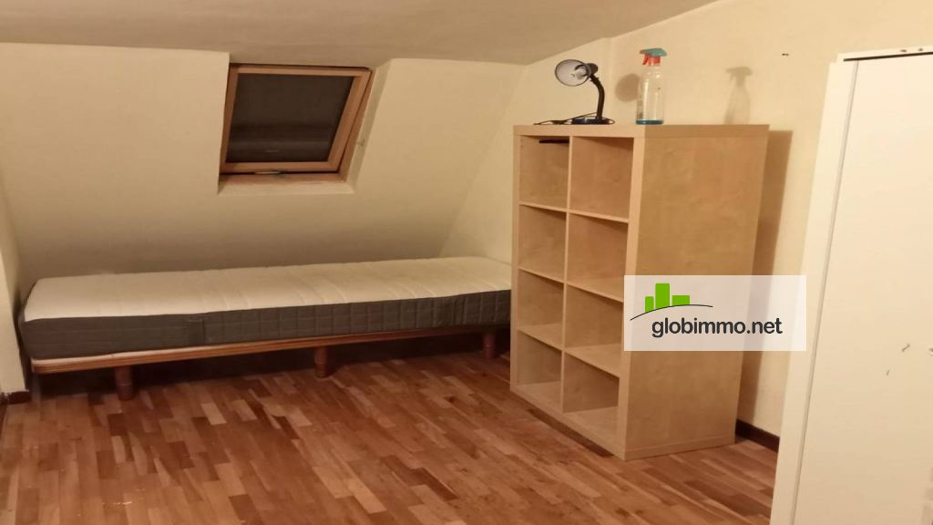 Prywatny pokój Madrid, C/ Blanca, Pokoje do wynajęcia w 4-pokojowym mieszkaniu w Las Rozas